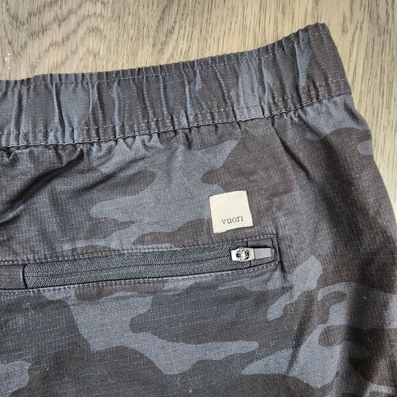 Vuori Ripstop Camo Shorts size XL - Picture 4 of 7